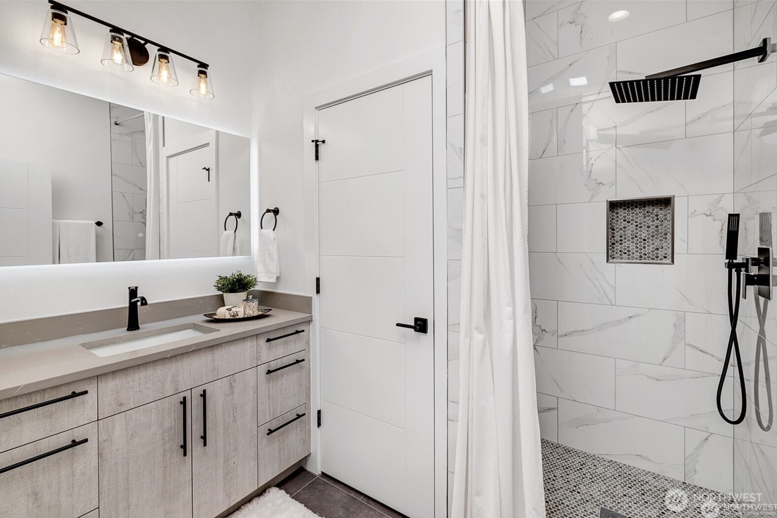 12215 Des Moines Memorial Drive S #B, Seattle, WA 98168