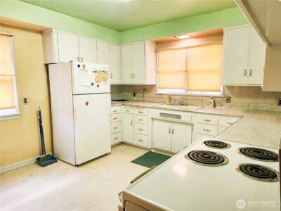 206 E 3rd Avenue , Ritzville, WA 99169 - Photo 9