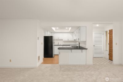 9920 NE 119th Street #308, Kirkland, WA 98034 - Photo 11