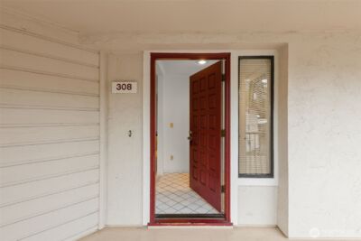 9920 NE 119th Street #308, Kirkland, WA 98034 - Photo 4