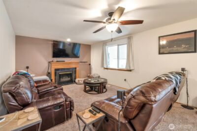 824 130th Street E, Parkland, WA 98445 - Photo 12