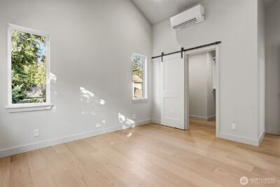 11219 NE 95th Street , Kirkland, WA 98033 - Photo 23