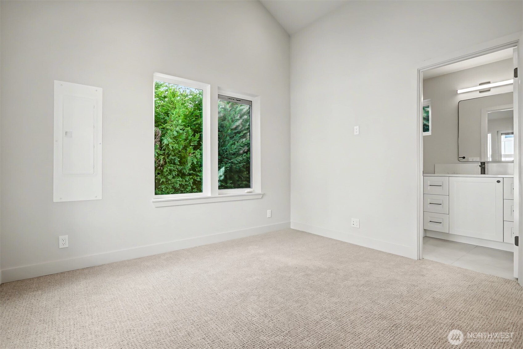 11219 NE 95th Street , Kirkland, WA 98033