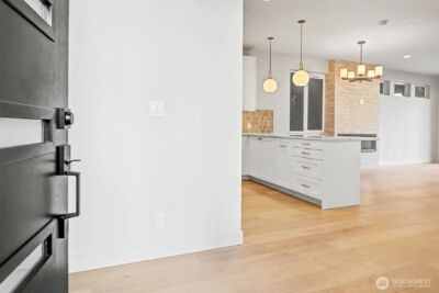 11219 NE 95th Street , Kirkland, WA 98033 - Photo 4