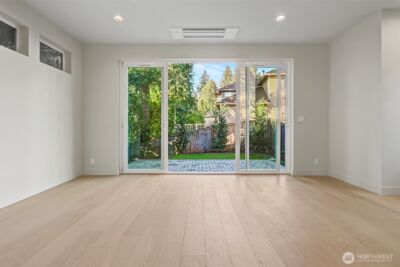 11219 NE 95th Street , Kirkland, WA 98033 - Photo 6