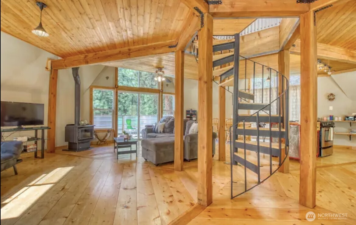 17051 Chumstick Highway , Leavenworth, WA 98826