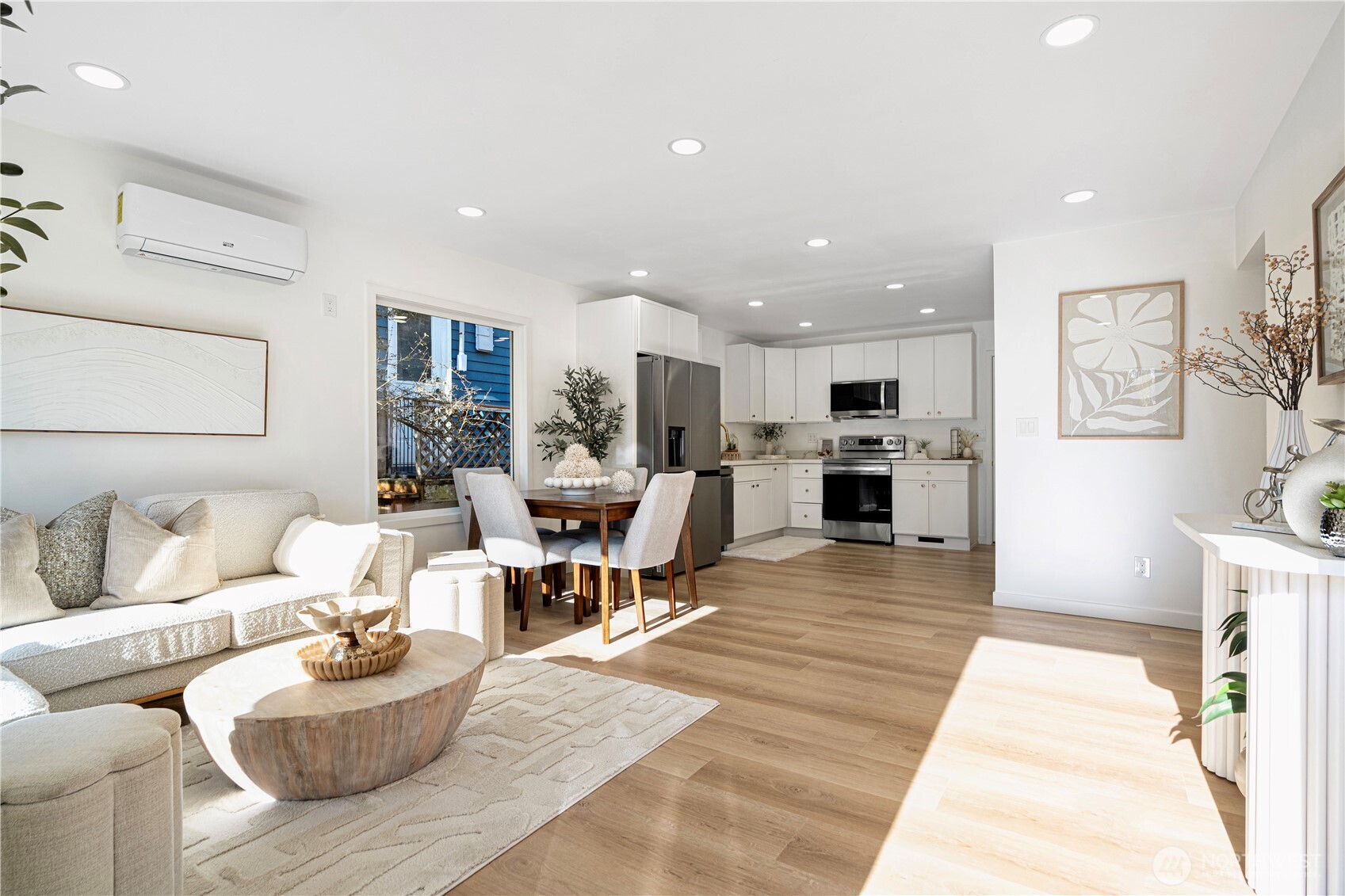 3538 SW Southern Street , Seattle, WA 98126