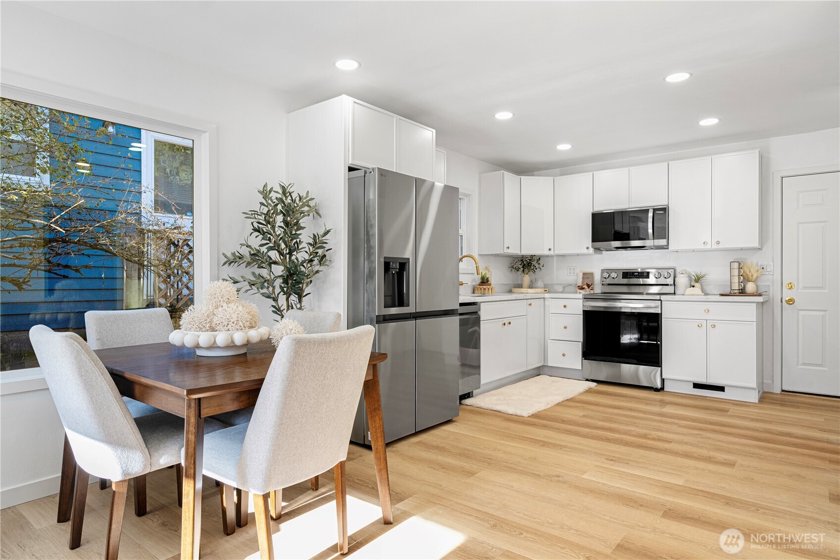 3538 SW Southern Street , Seattle, WA 98126