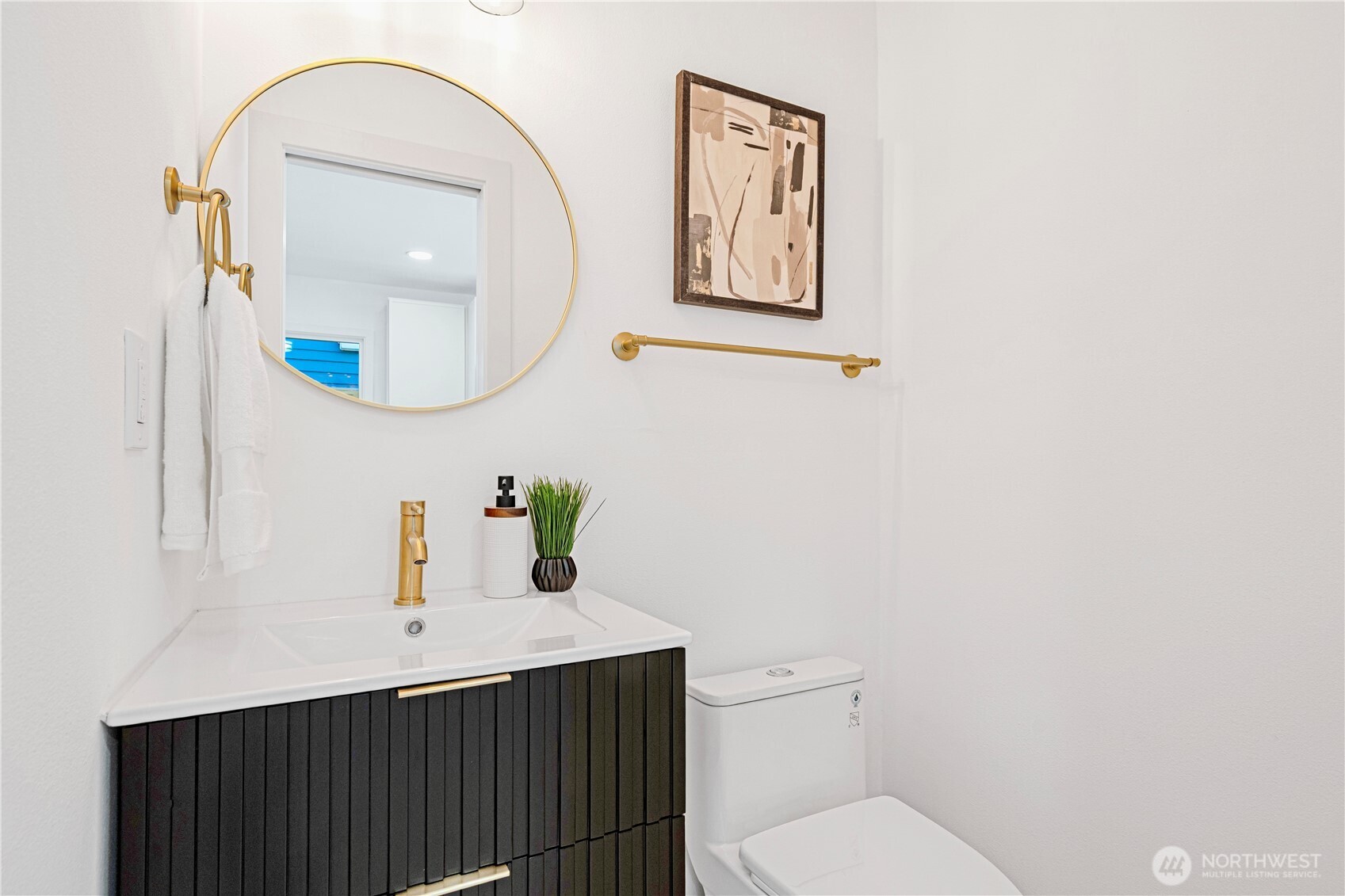 3538 SW Southern Street , Seattle, WA 98126