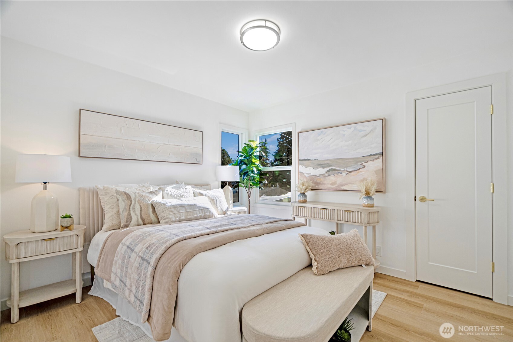 3538 SW Southern Street , Seattle, WA 98126