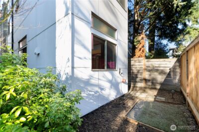 4416 Francis Avenue N #B, Seattle, WA 98103 - Photo 2