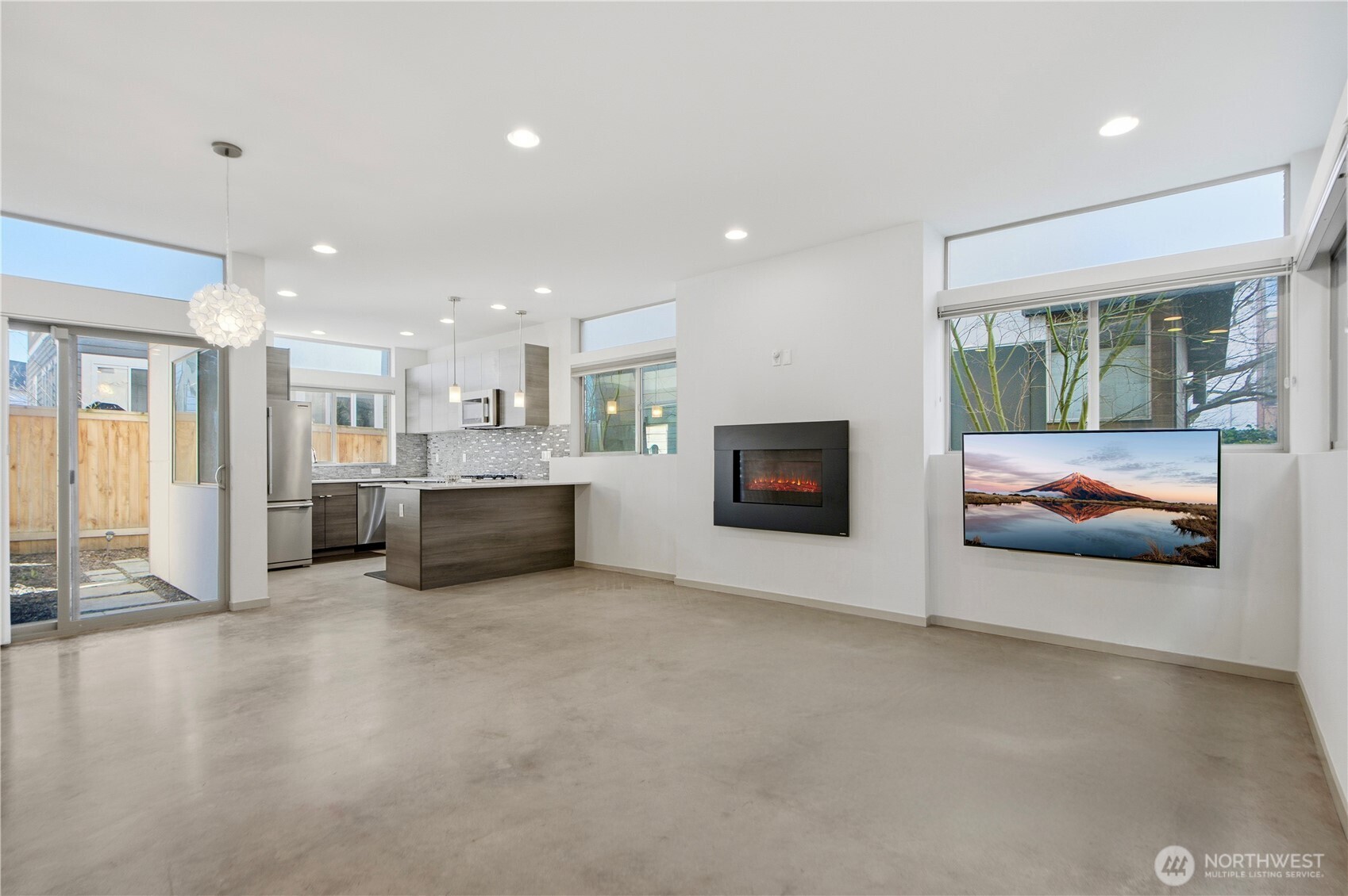 4416 Francis Avenue N #B, Seattle, WA 98103