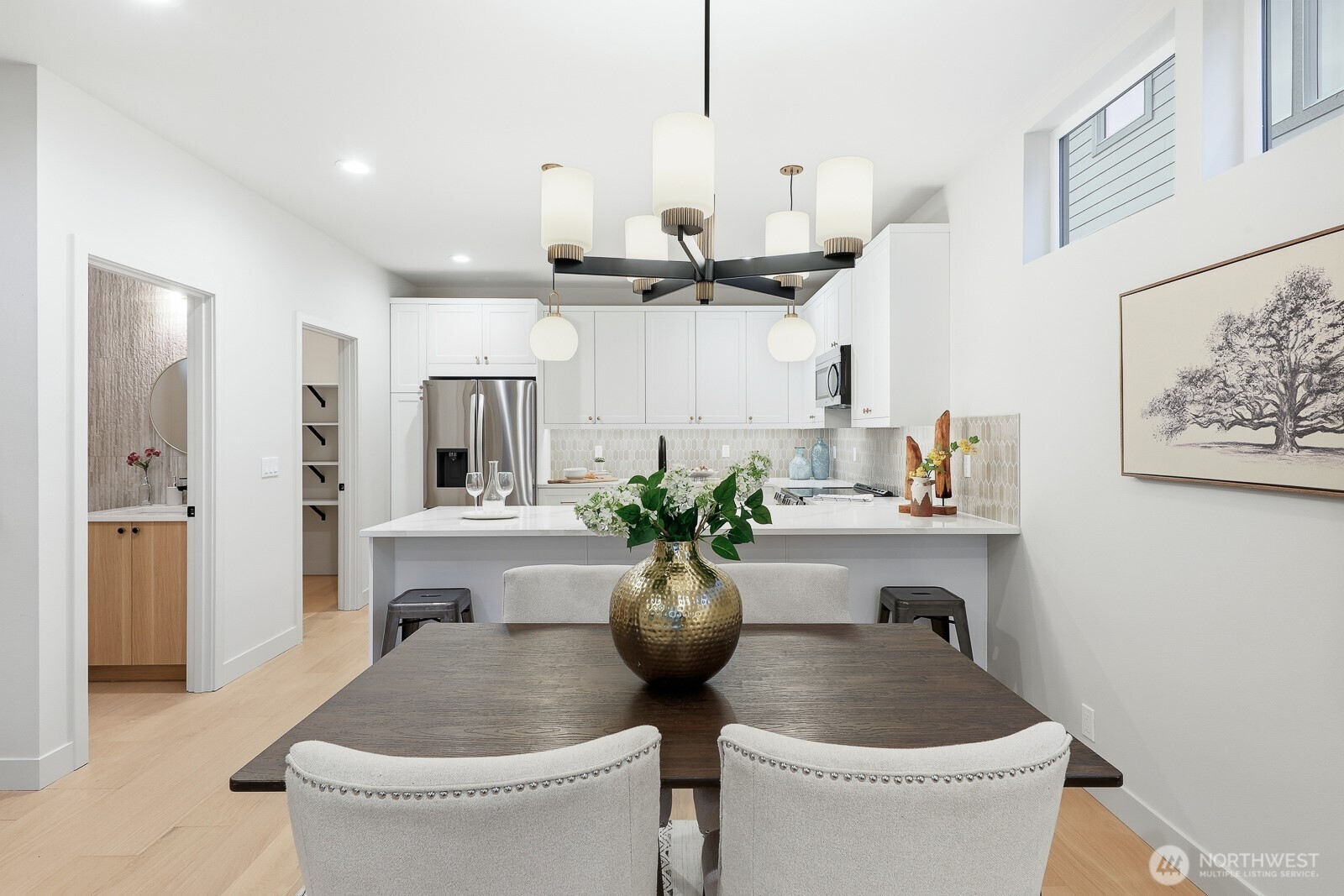 11217 NE 95th Street #B, Kirkland, WA 98033