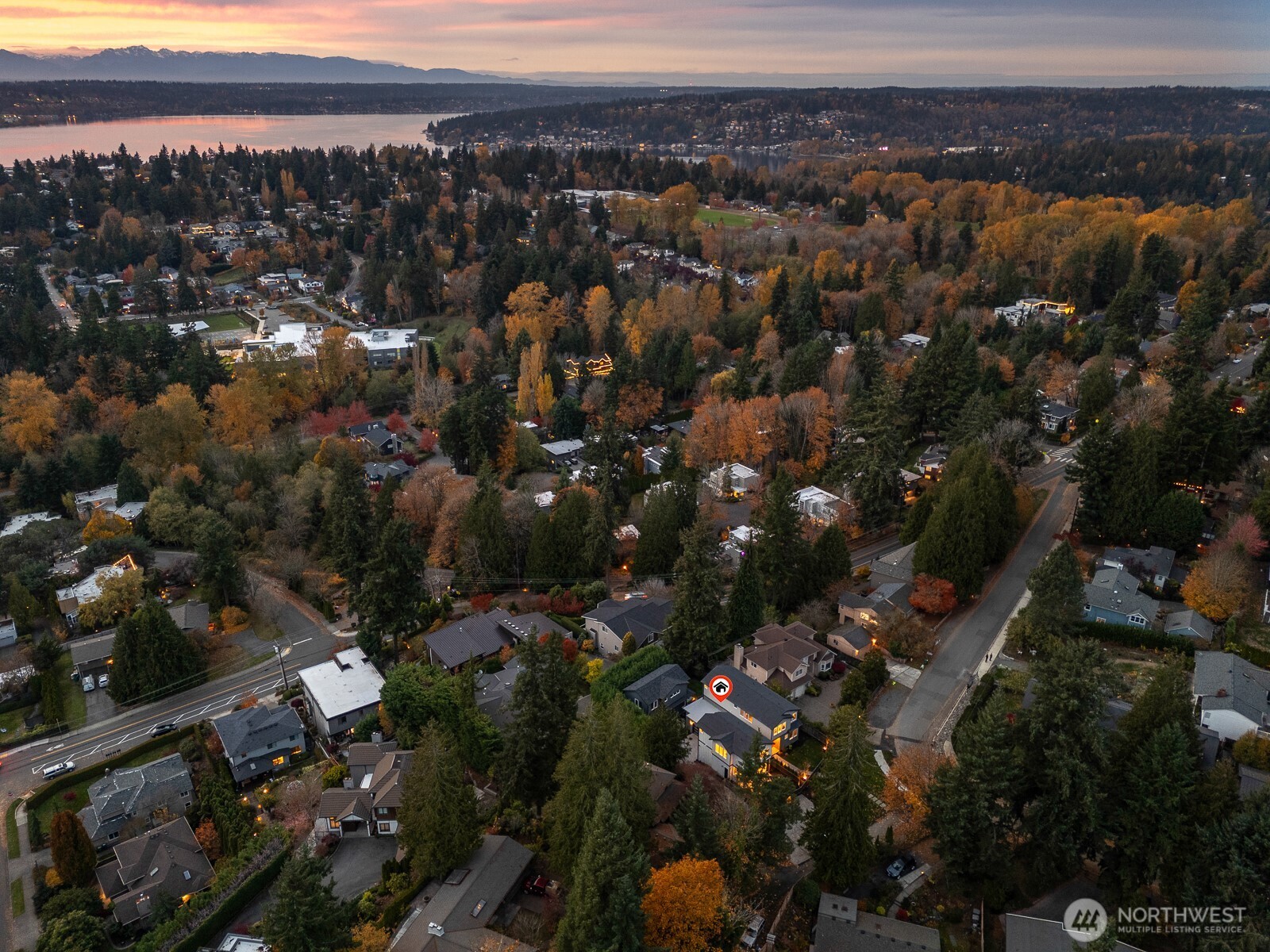 11217 NE 95th Street #B, Kirkland, WA 98033