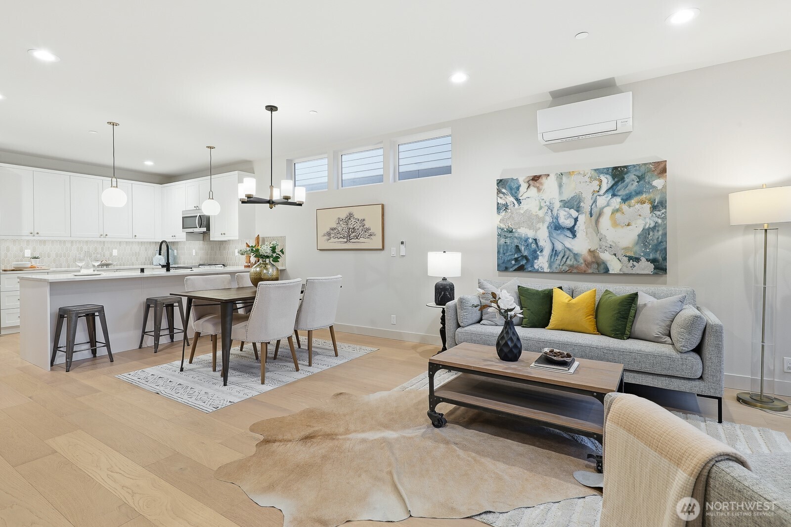 11217 NE 95th Street #B, Kirkland, WA 98033