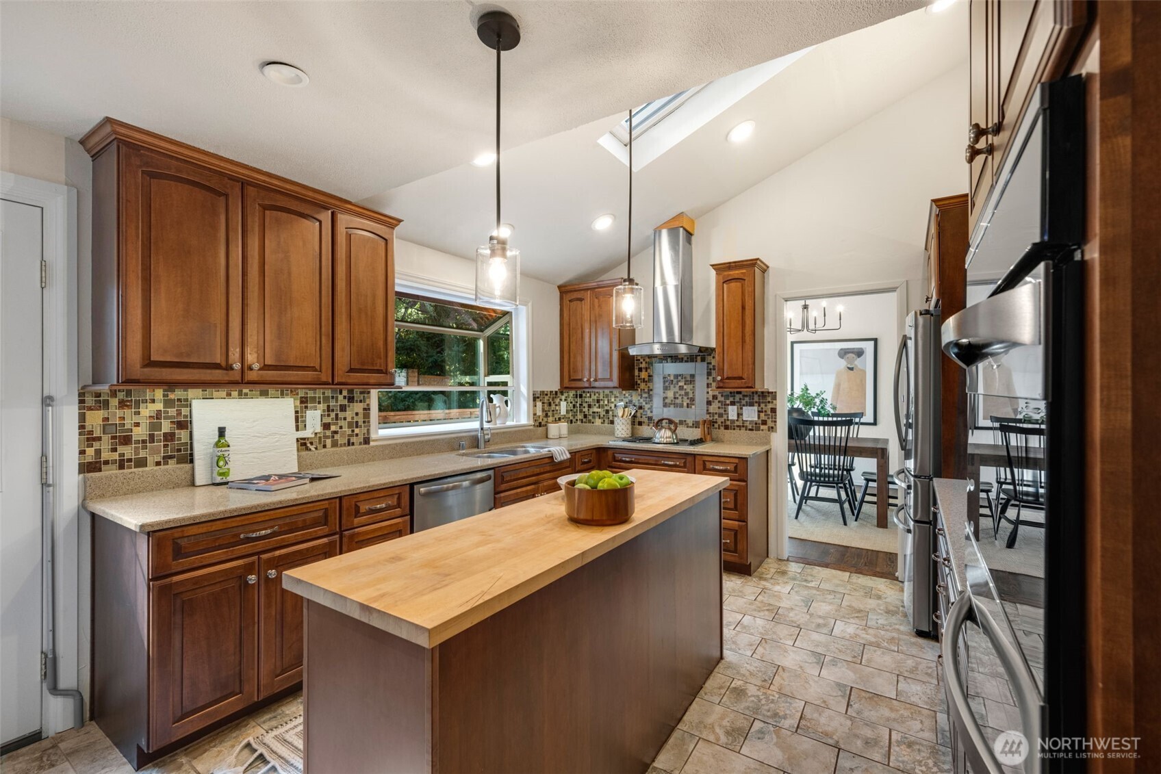 17830 66th Place W, Lynnwood, WA 98037-7114