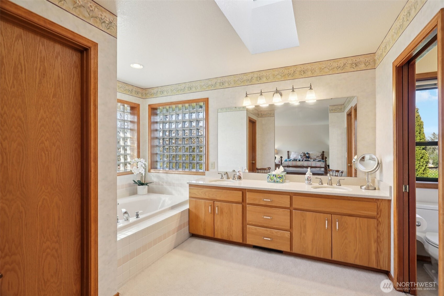 2910 13th Street SW, Puyallup, WA 98373