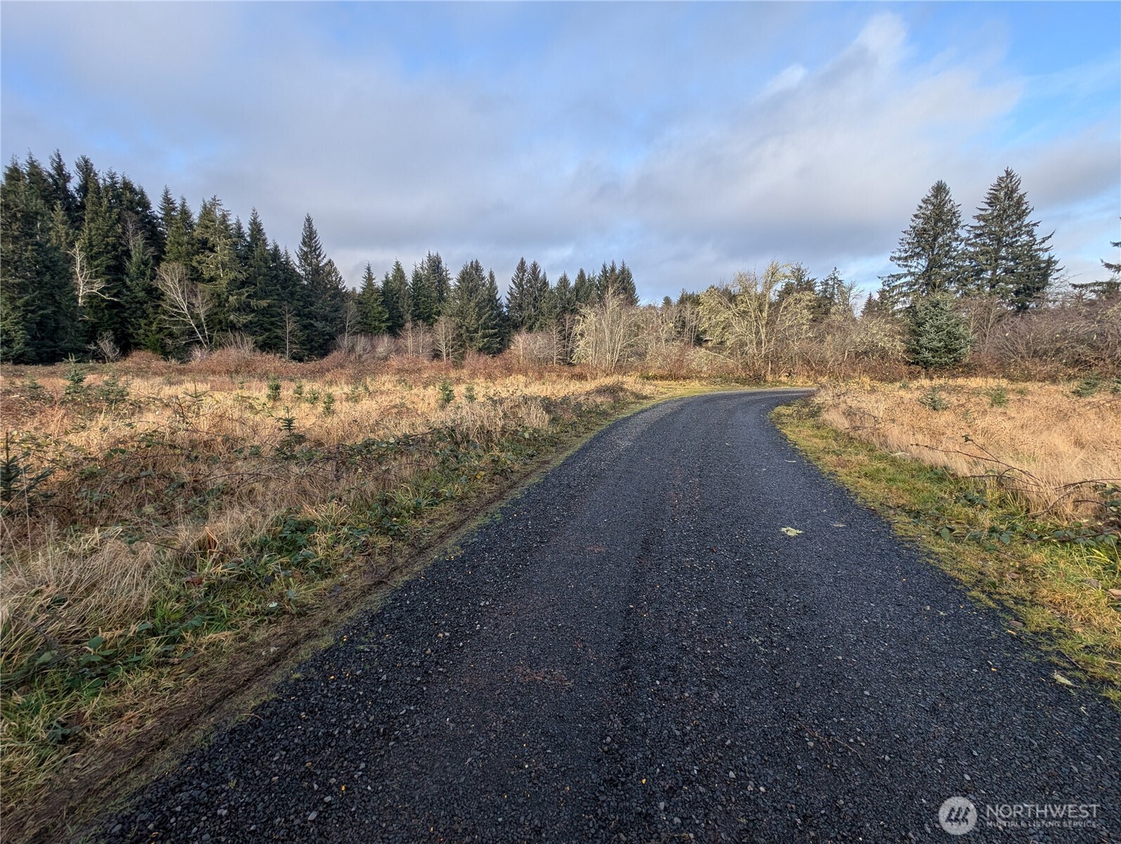 999 Green Road , Forks, WA 98331