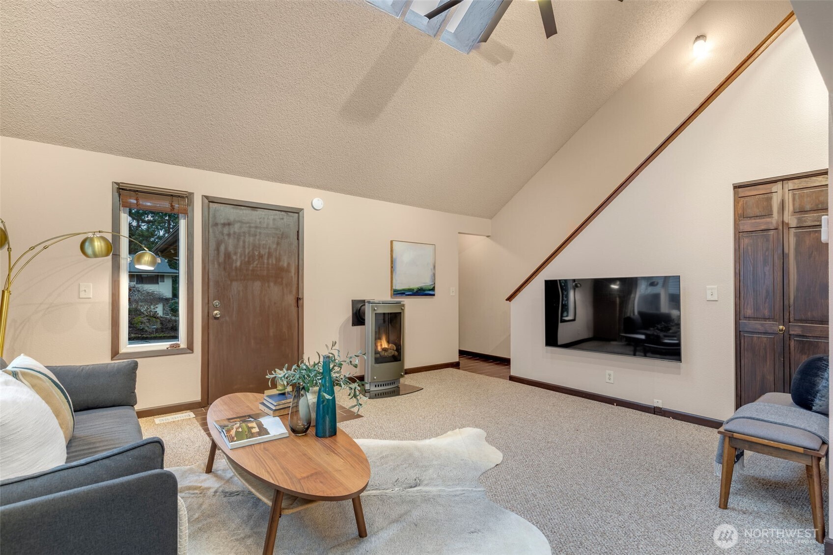 24709 13th Avenue S, Des Moines, WA 98198