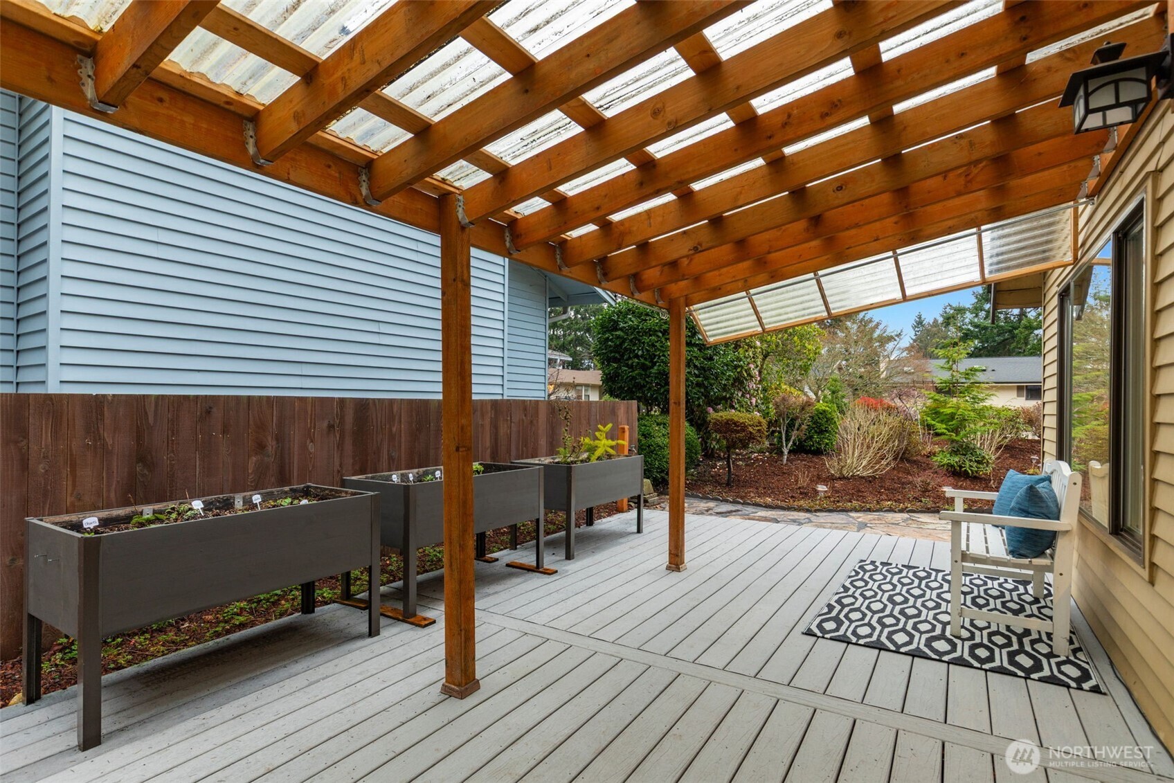 24709 13th Avenue S, Des Moines, WA 98198