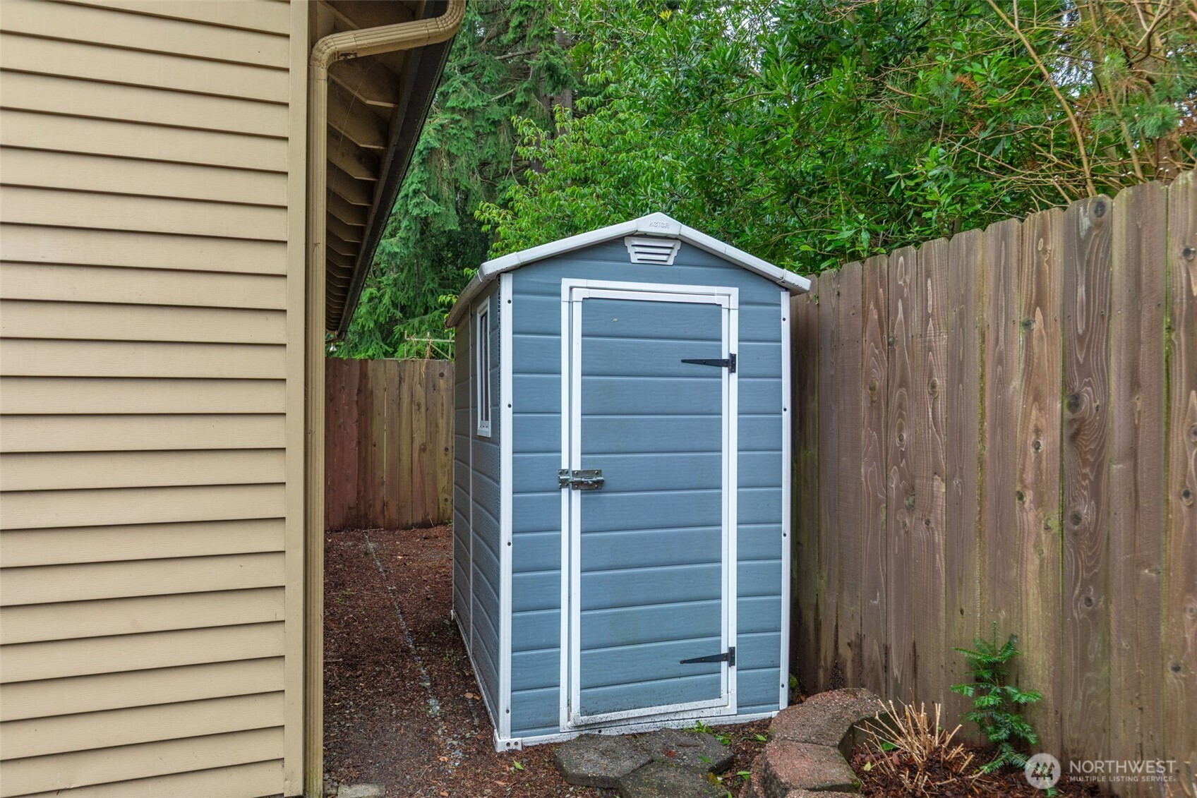 24709 13th Avenue S, Des Moines, WA 98198