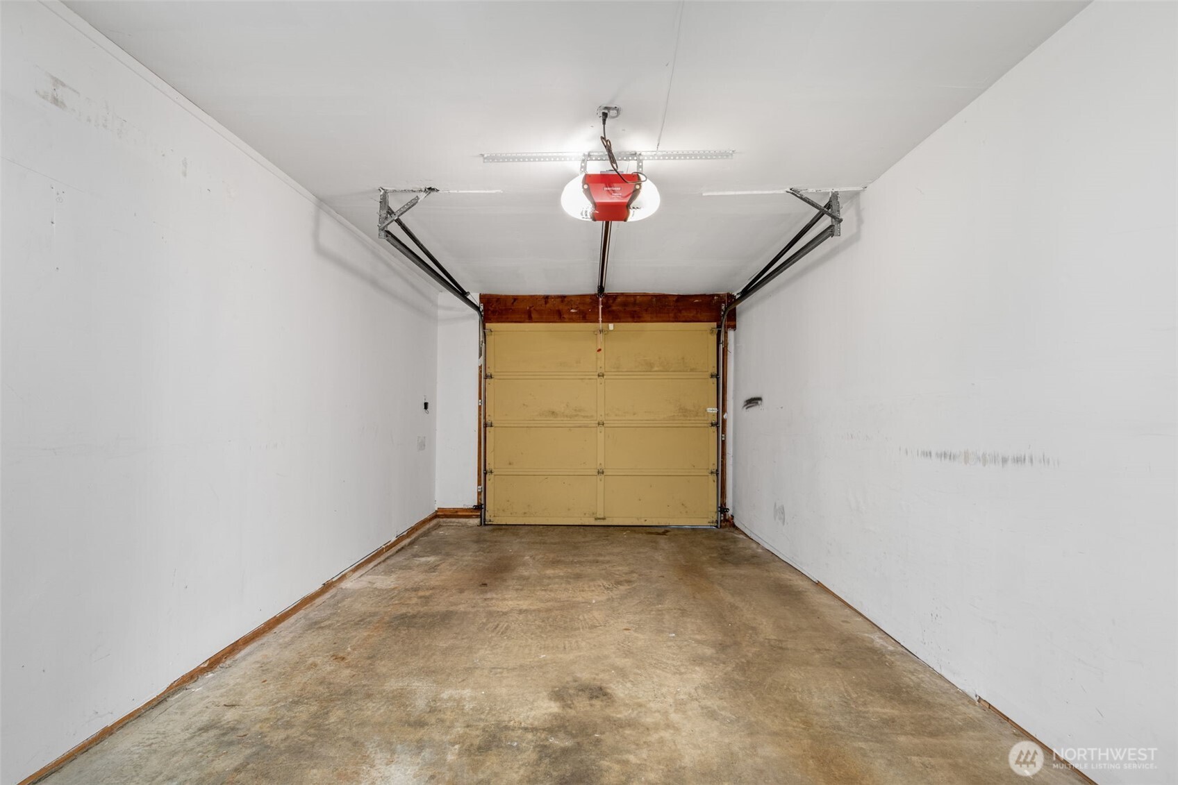 24709 13th Avenue S, Des Moines, WA 98198