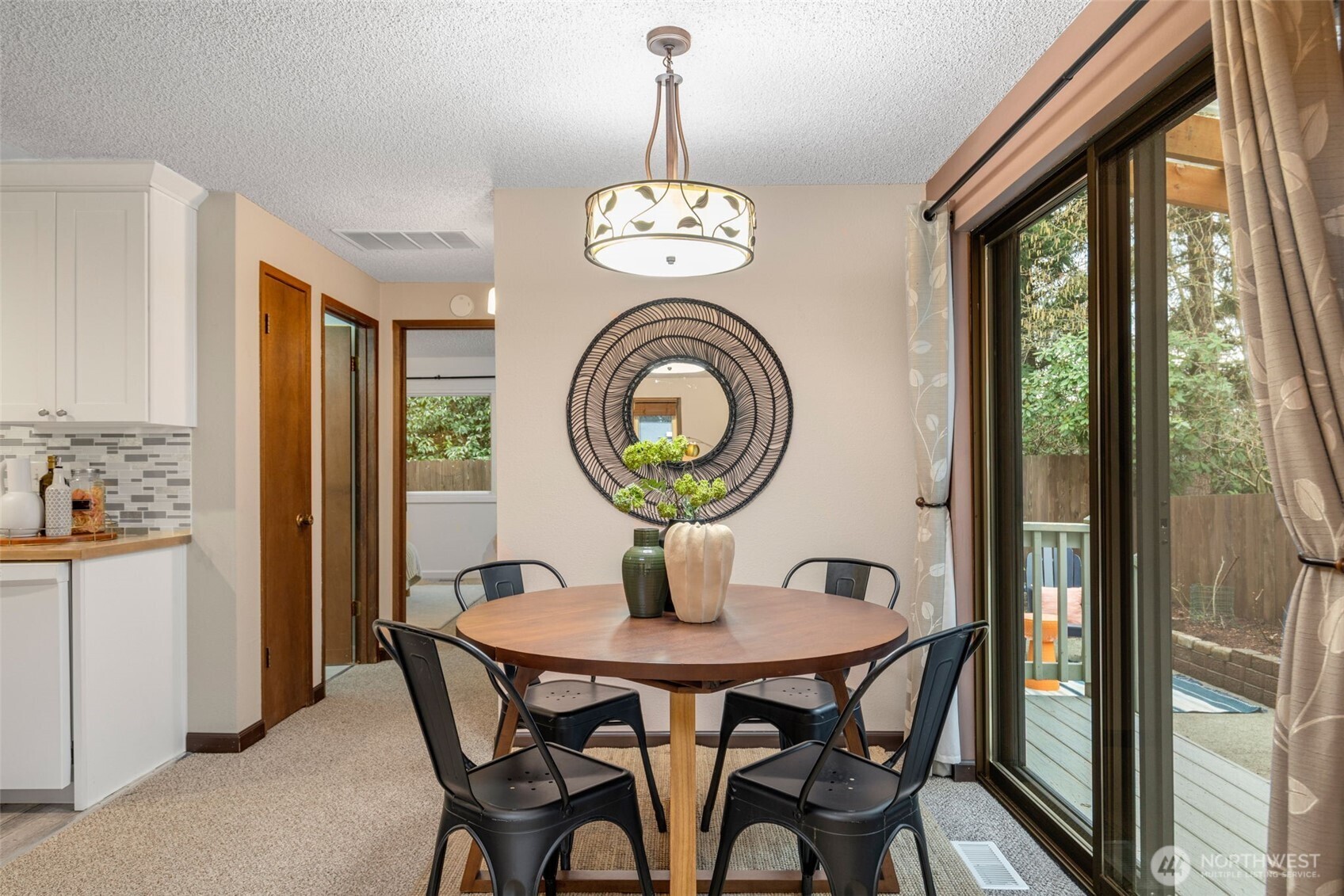 24709 13th Avenue S, Des Moines, WA 98198