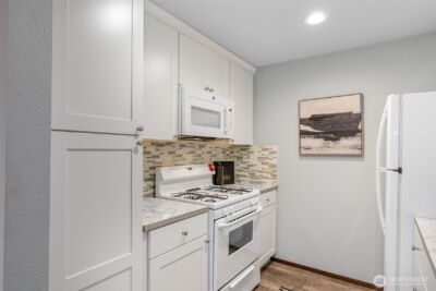 24709 13th Avenue S, Des Moines, WA 98198 - Photo 8