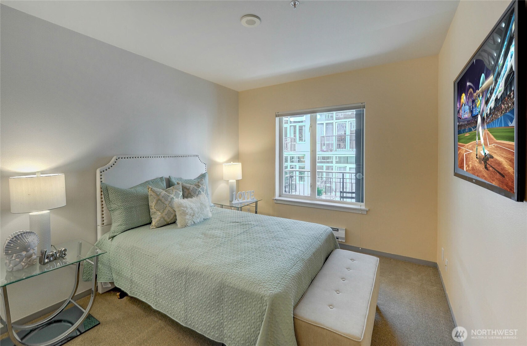 2717 Western Avenue #522, Seattle, WA 98121