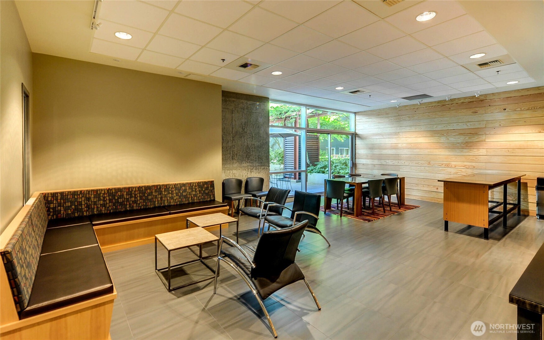 2717 Western Avenue #522, Seattle, WA 98121