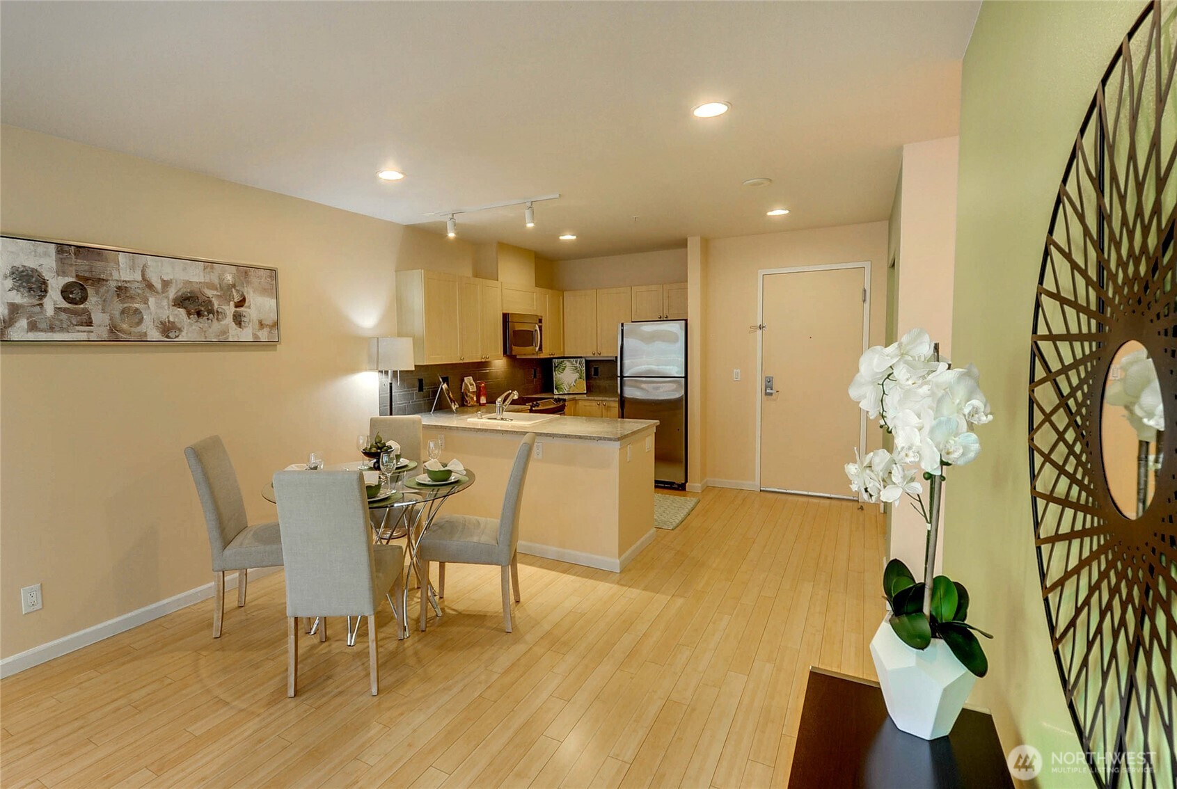 2717 Western Avenue #522, Seattle, WA 98121