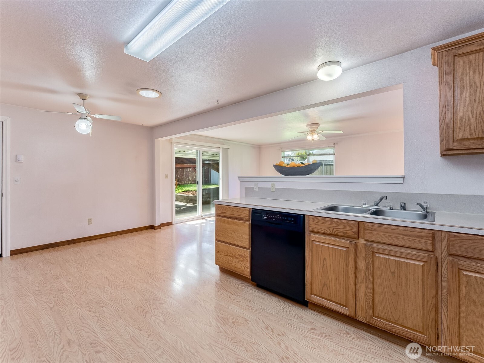 10010 NW 15th Avenue , Vancouver, WA 98685