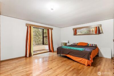 13758 Palatine Avenue N, Seattle, WA 98133 - Photo 17