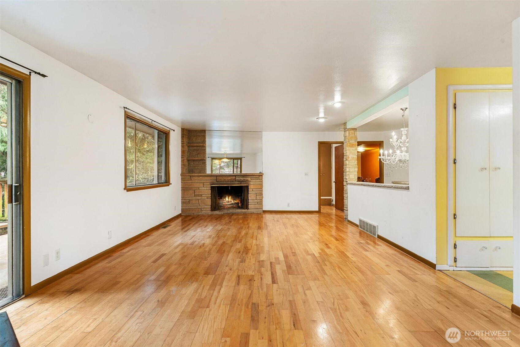 13758 Palatine Avenue N, Seattle, WA 98133