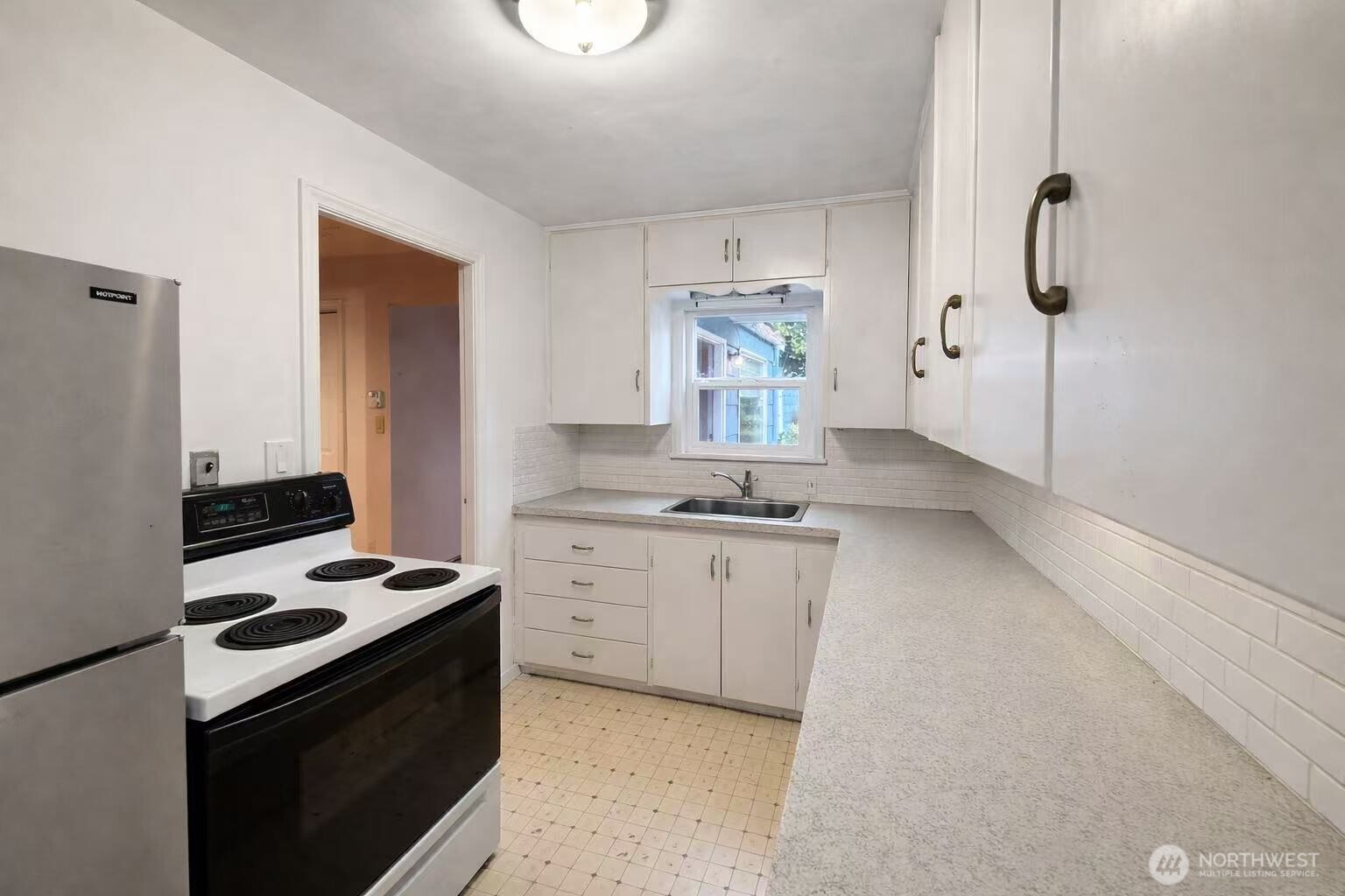 743 N 86th Street , Seattle, WA 98103