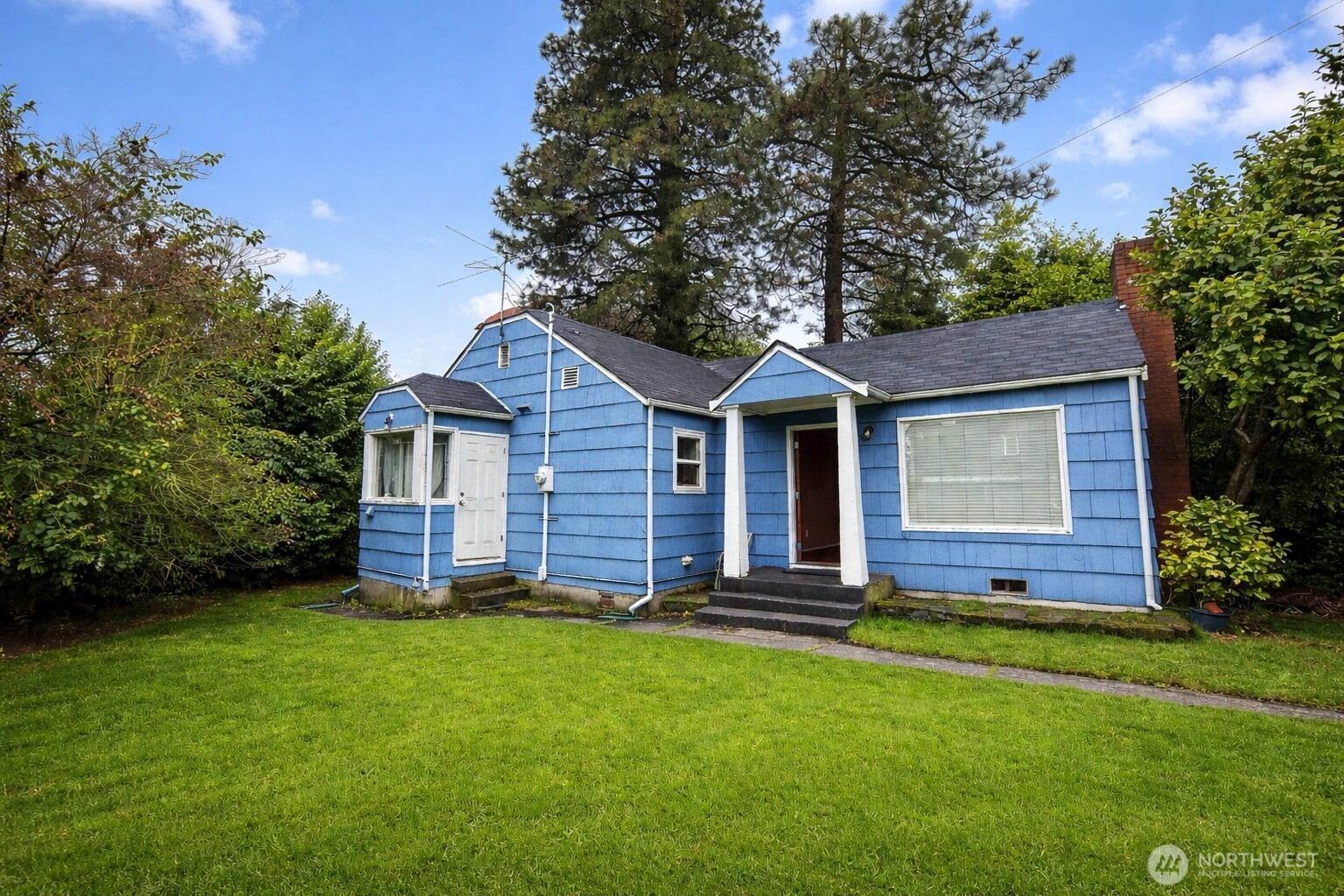 743 N 86th Street , Seattle, WA 98103