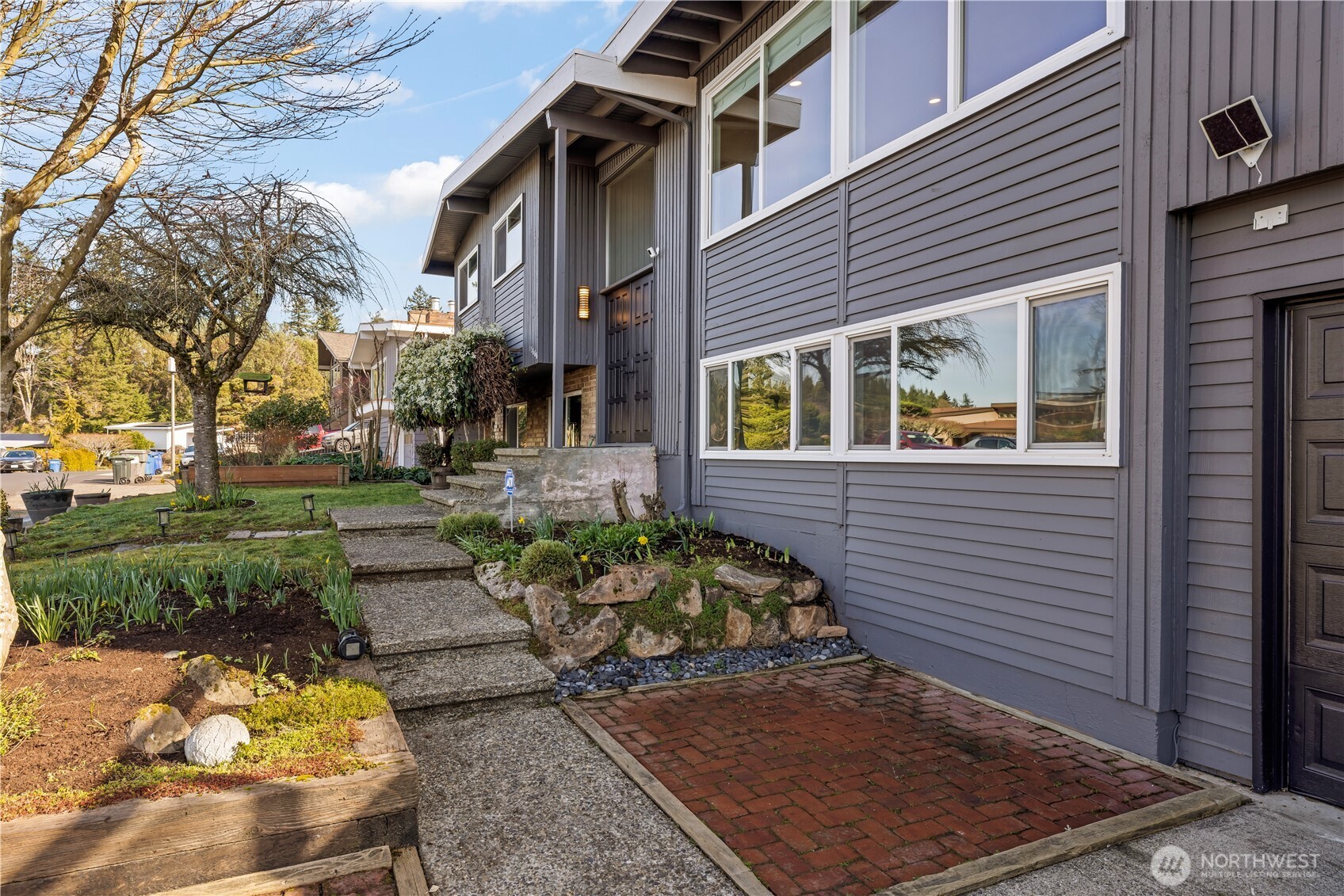 13666 18th Avenue SW, Burien, WA 98166