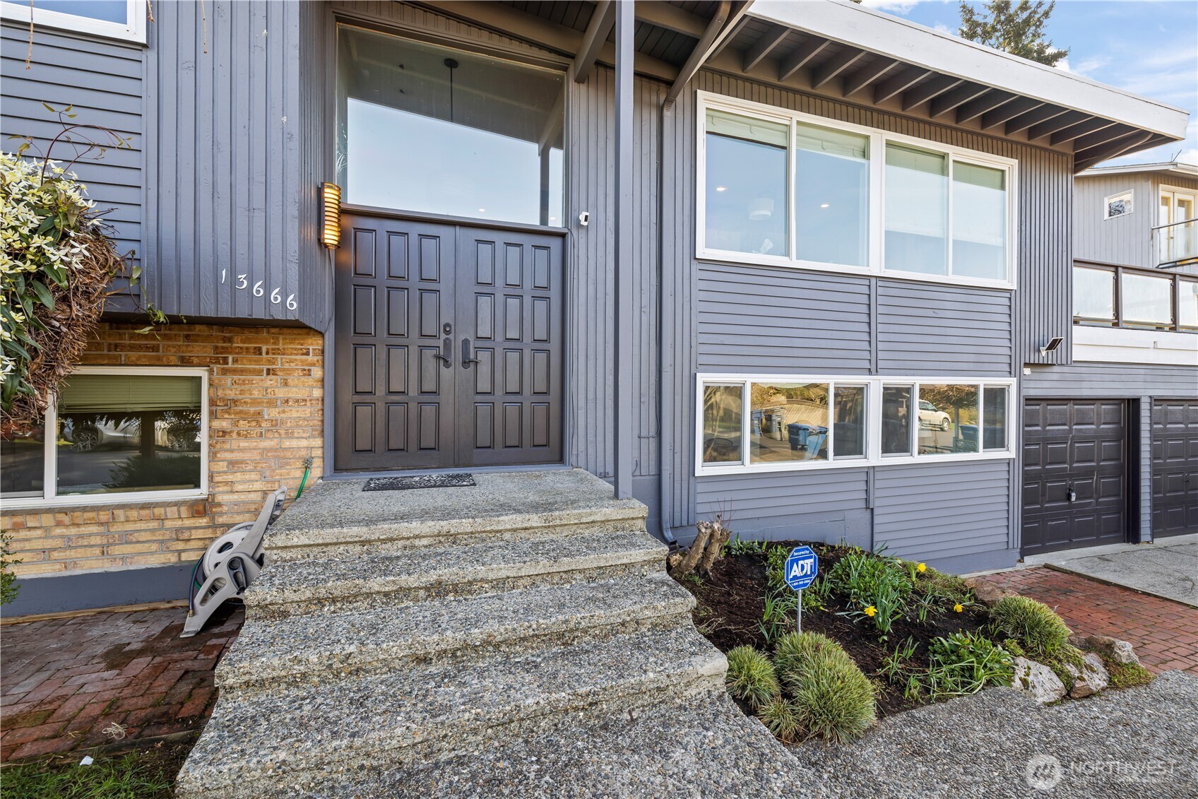 13666 18th Avenue SW, Burien, WA 98166