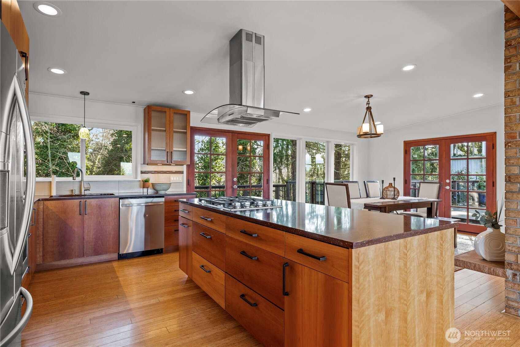 13666 18th Avenue SW, Burien, WA 98166