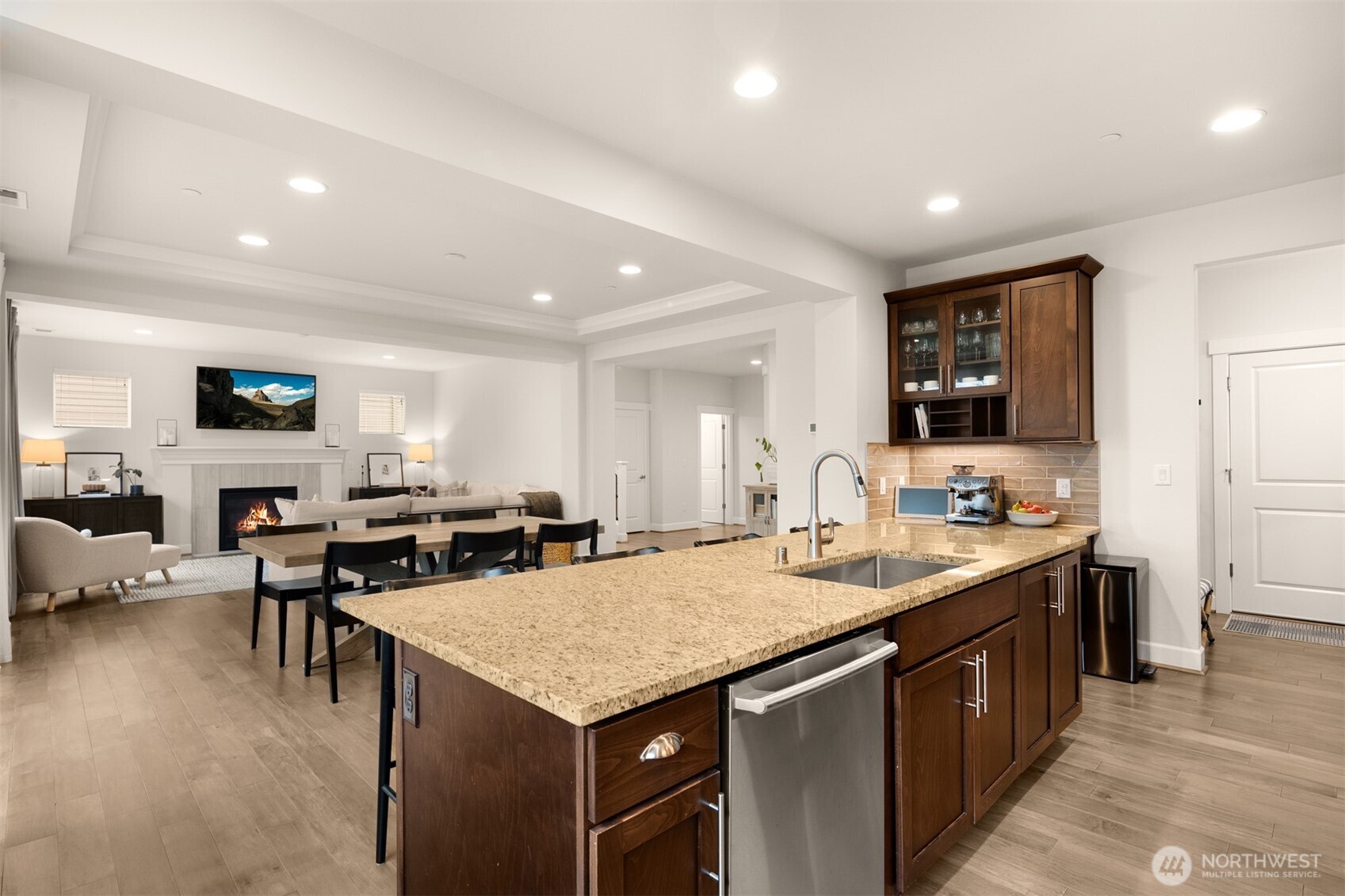 622 Mt Teneriffe Drive SE, North Bend, WA 98045