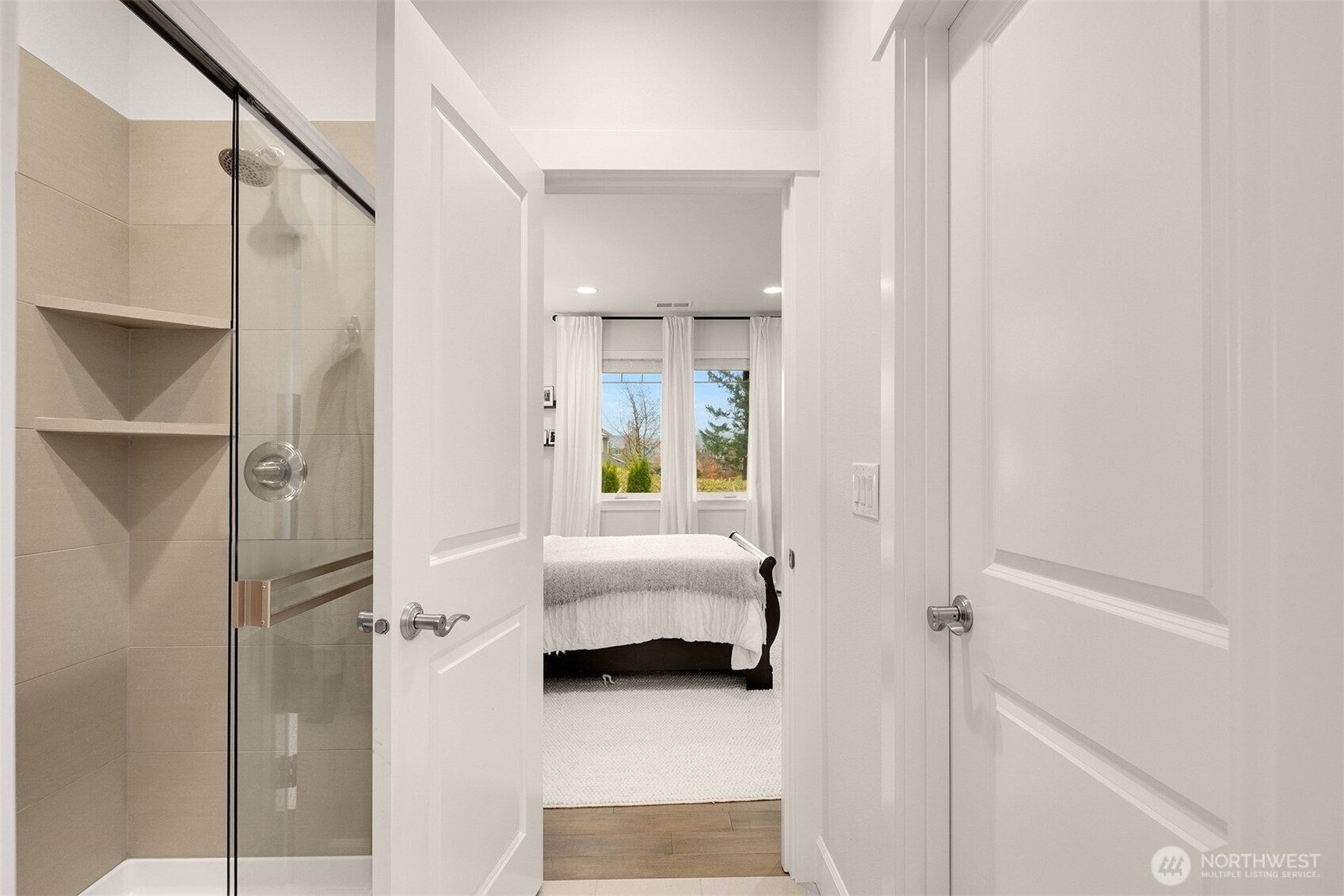 622 Mt Teneriffe Drive SE, North Bend, WA 98045