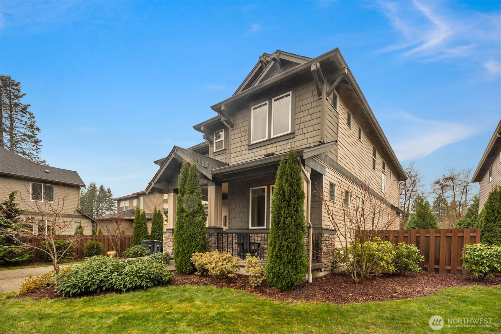 622 Mt Teneriffe Drive SE, North Bend, WA 98045