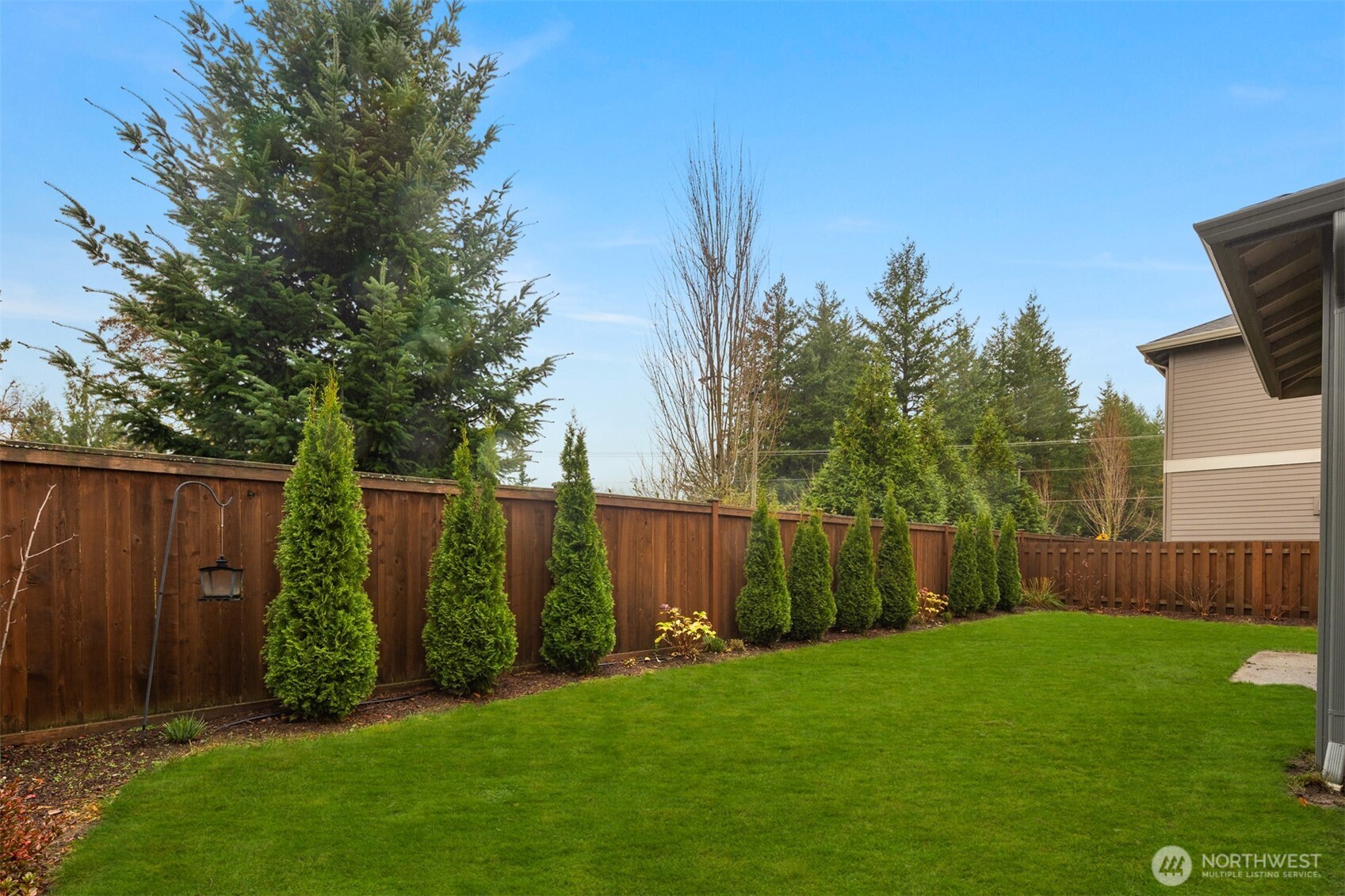 622 Mt Teneriffe Drive SE, North Bend, WA 98045