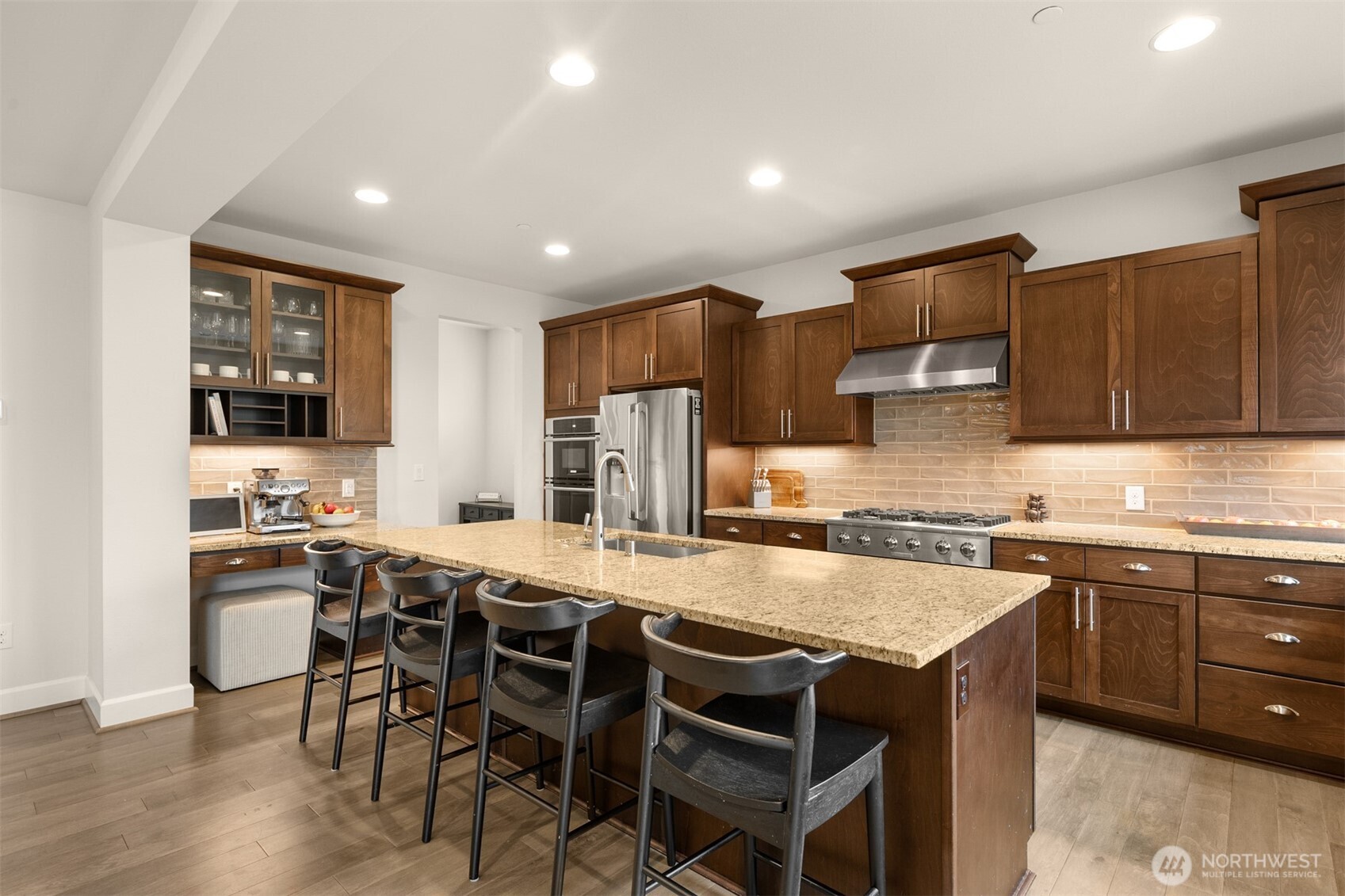 622 Mt Teneriffe Drive SE, North Bend, WA 98045