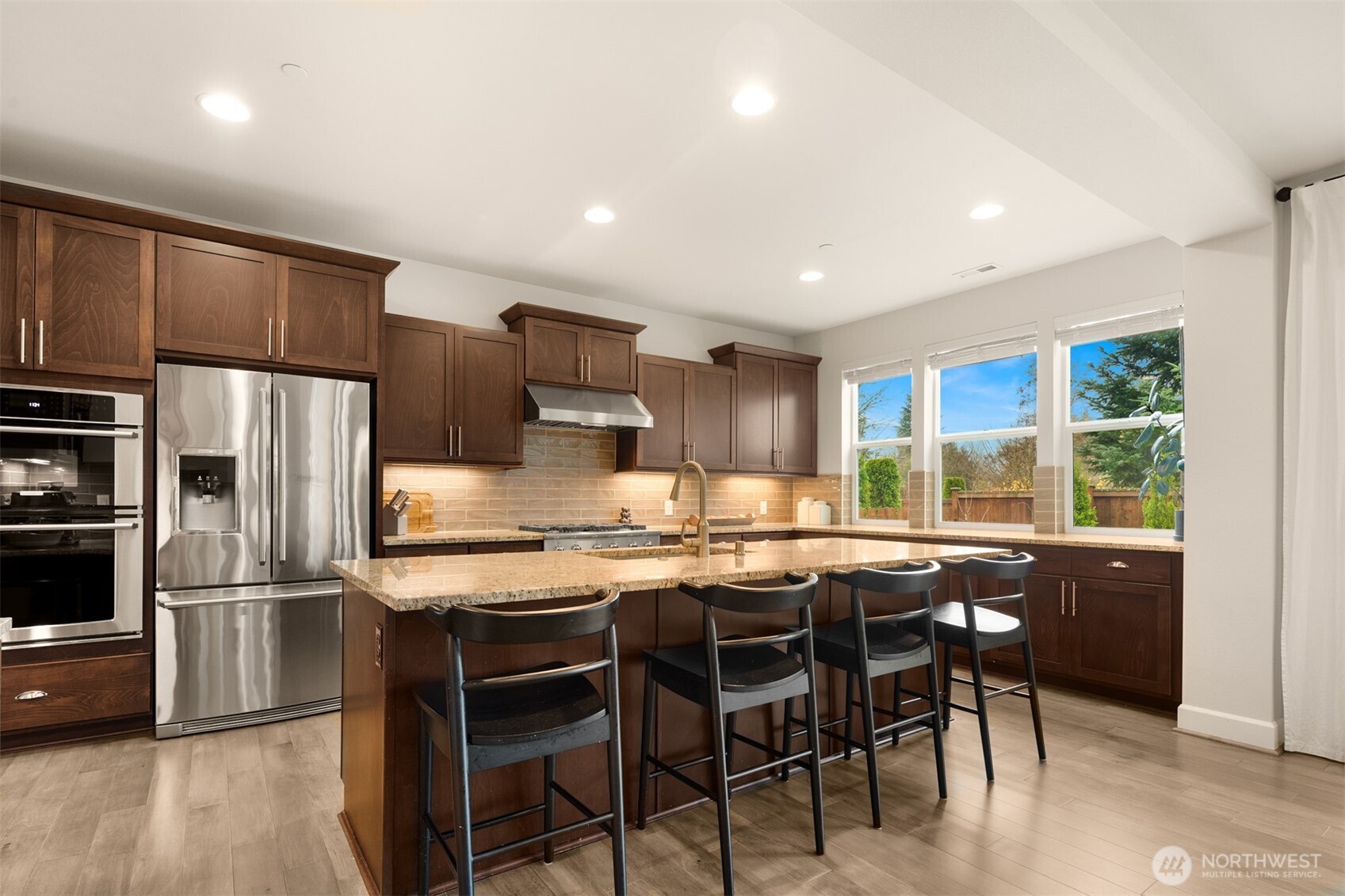 622 Mt Teneriffe Drive SE, North Bend, WA 98045