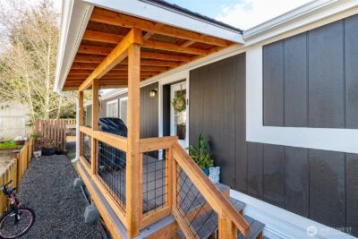 700 NW Crosby Avenue #19, Oak Harbor, WA 98277 - Photo 2