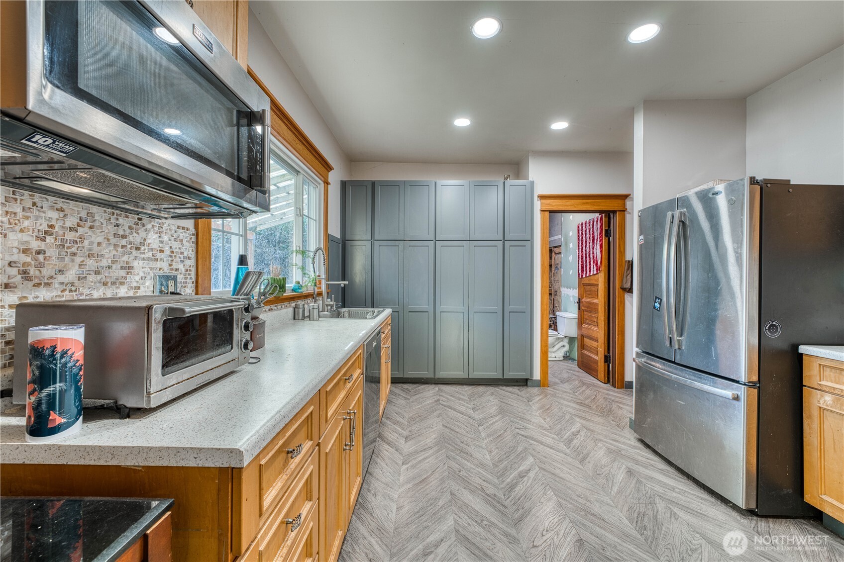 3010 S 8th Street , Tacoma, WA 98405