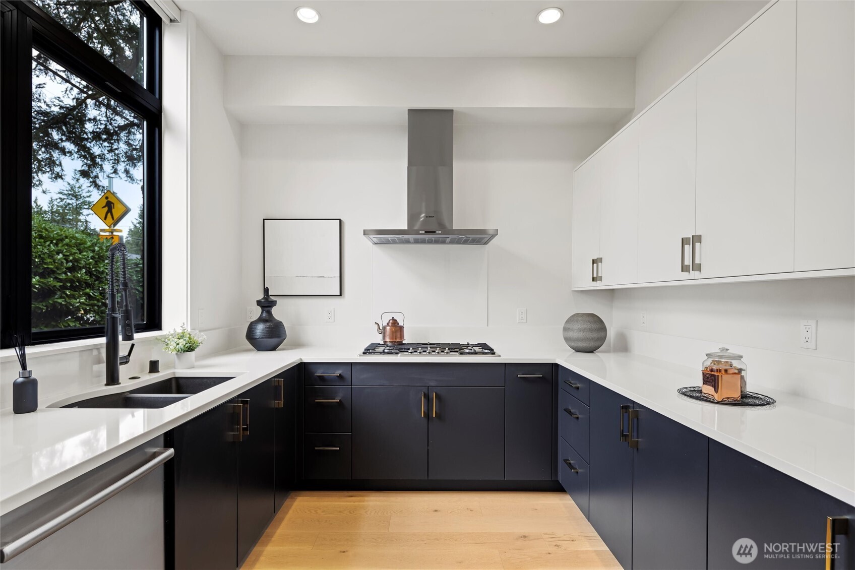 4605 108th Avenue NE, Kirkland, WA 98033