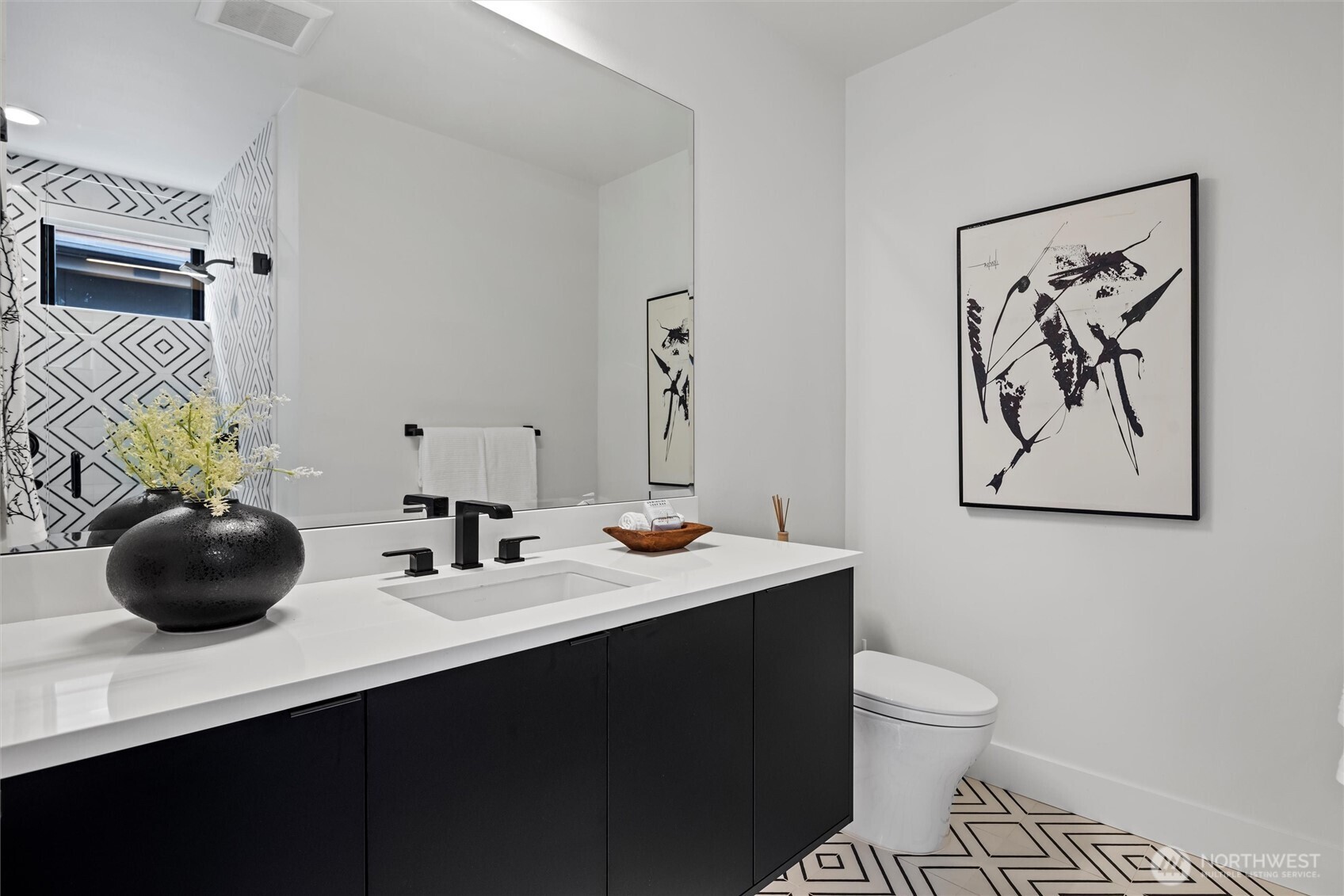 4605 108th Avenue NE, Kirkland, WA 98033