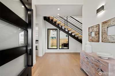 4605 108th Avenue NE, Kirkland, WA 98033 - Photo 3